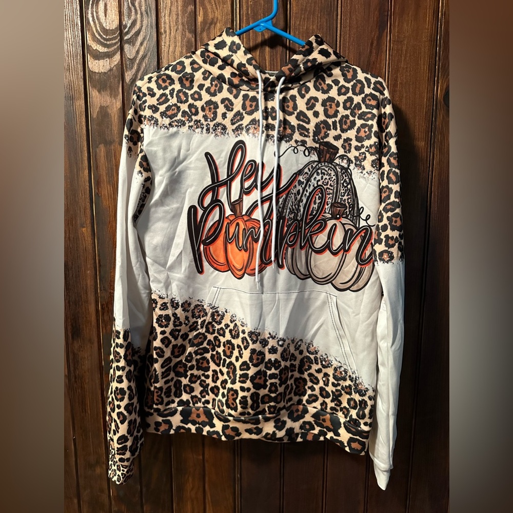 NWOT Women’s Hoodie